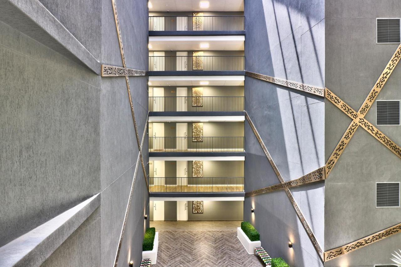 Apartment 70c Winchester *